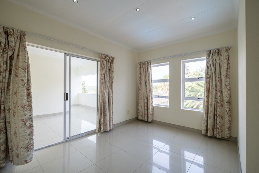 5 Bedroom Property for Sale in Vanes Estate Eastern Cape